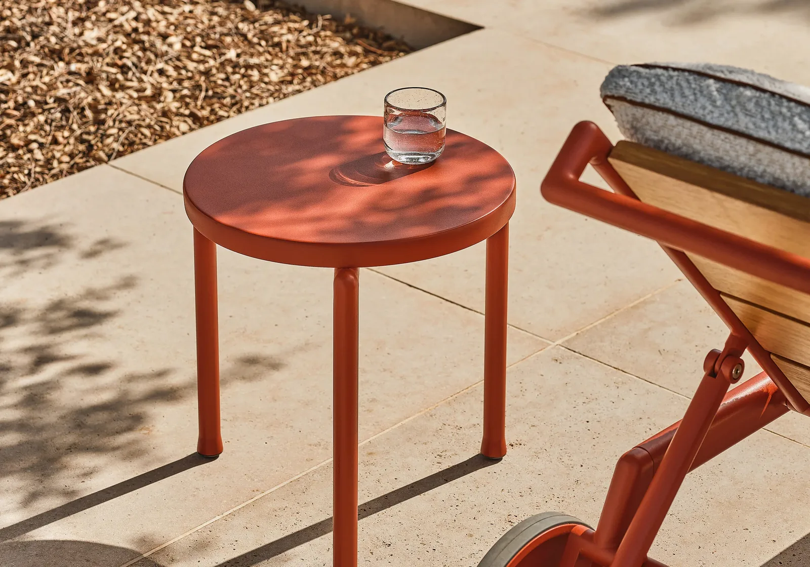 Flexform Alcamo outdoor coffee table, photographed for the factory catalogue