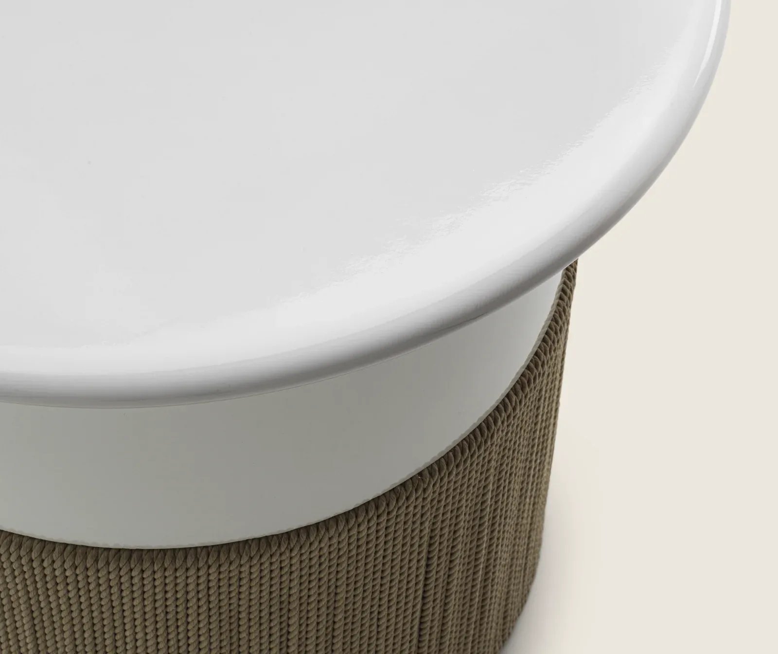 Flexform Bouté outdoor coffee table in a garden setting, frame 2