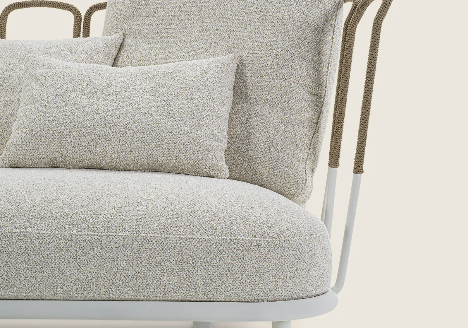 Flexform Margherì outdoor sofa in a garden setting, frame 1